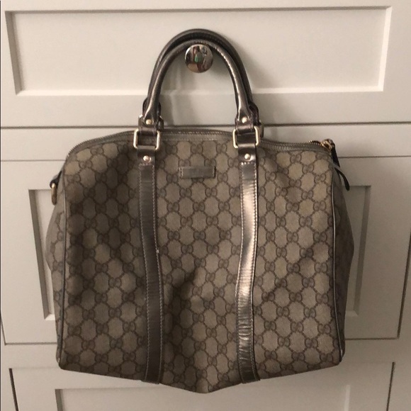 Authentic Gucci - Picture 6 of 8